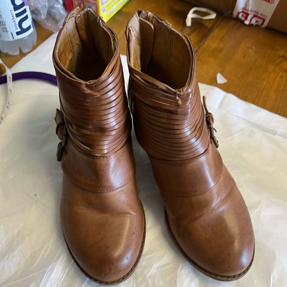 Pink & Pepper braided tan leather buckle booties 7.5 neutral staple